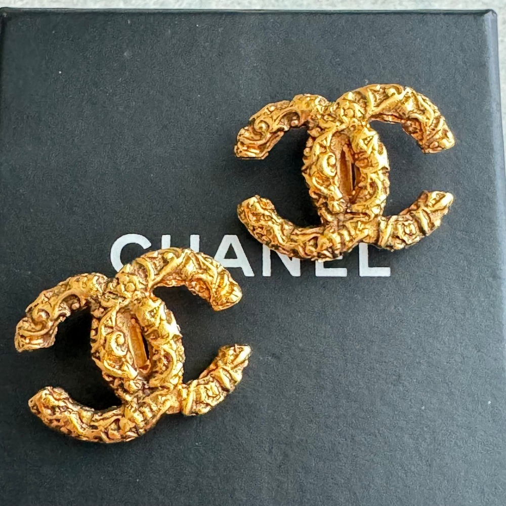 Chanel Vintage 93A Gold Plated Lava CC Logo Clip On Earrings Authentic CoA